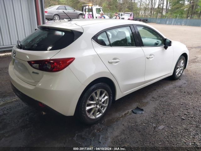 Photo 3 VIN: JM1BM1L74F1270847 - MAZDA MAZDA3 