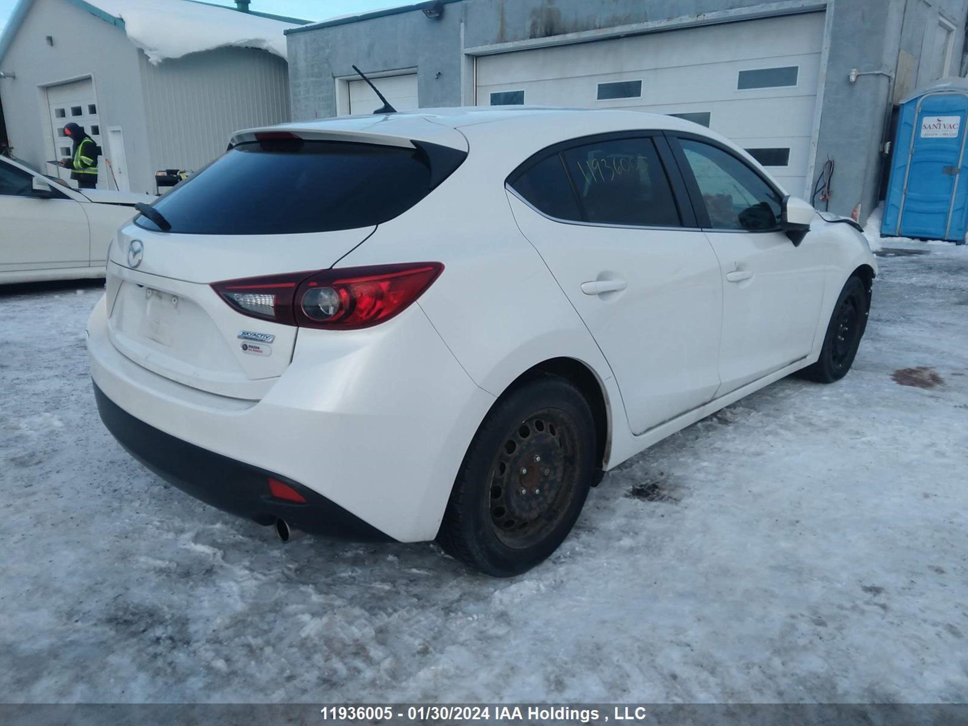 Photo 3 VIN: JM1BM1L79E1105195 - MAZDA 3 