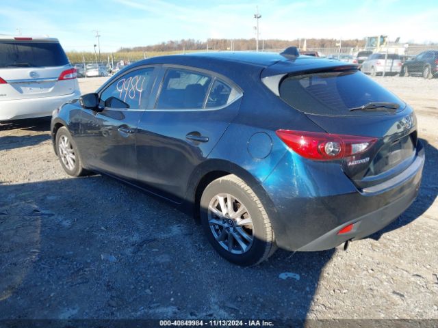 Photo 2 VIN: JM1BM1L79F1268012 - MAZDA MAZDA3 