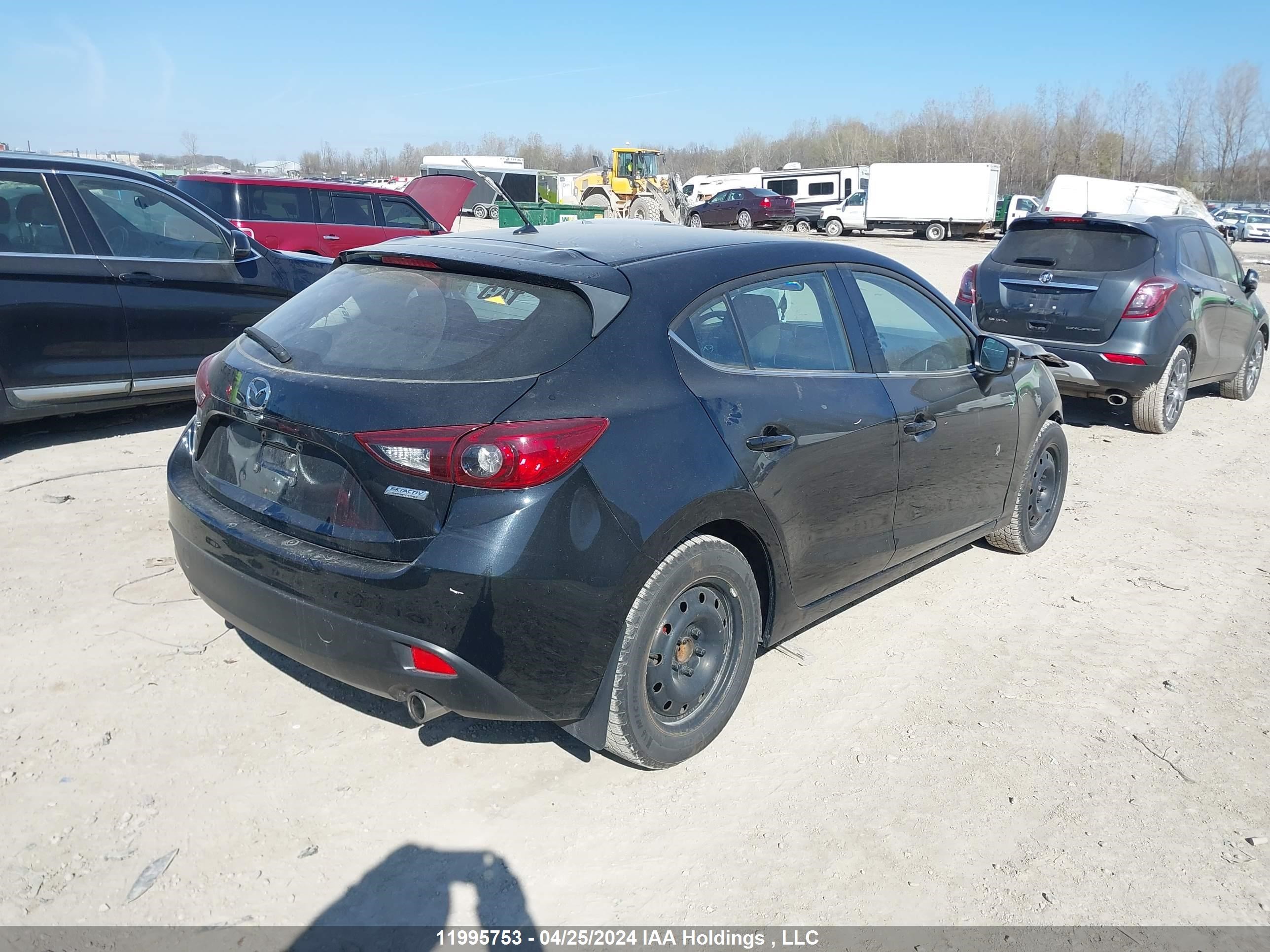 Photo 3 VIN: JM1BM1L7XE1152767 - MAZDA 3 