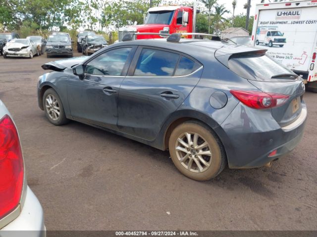 Photo 2 VIN: JM1BM1L7XG1334844 - MAZDA MAZDA3 