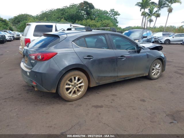 Photo 3 VIN: JM1BM1L7XG1334844 - MAZDA MAZDA3 