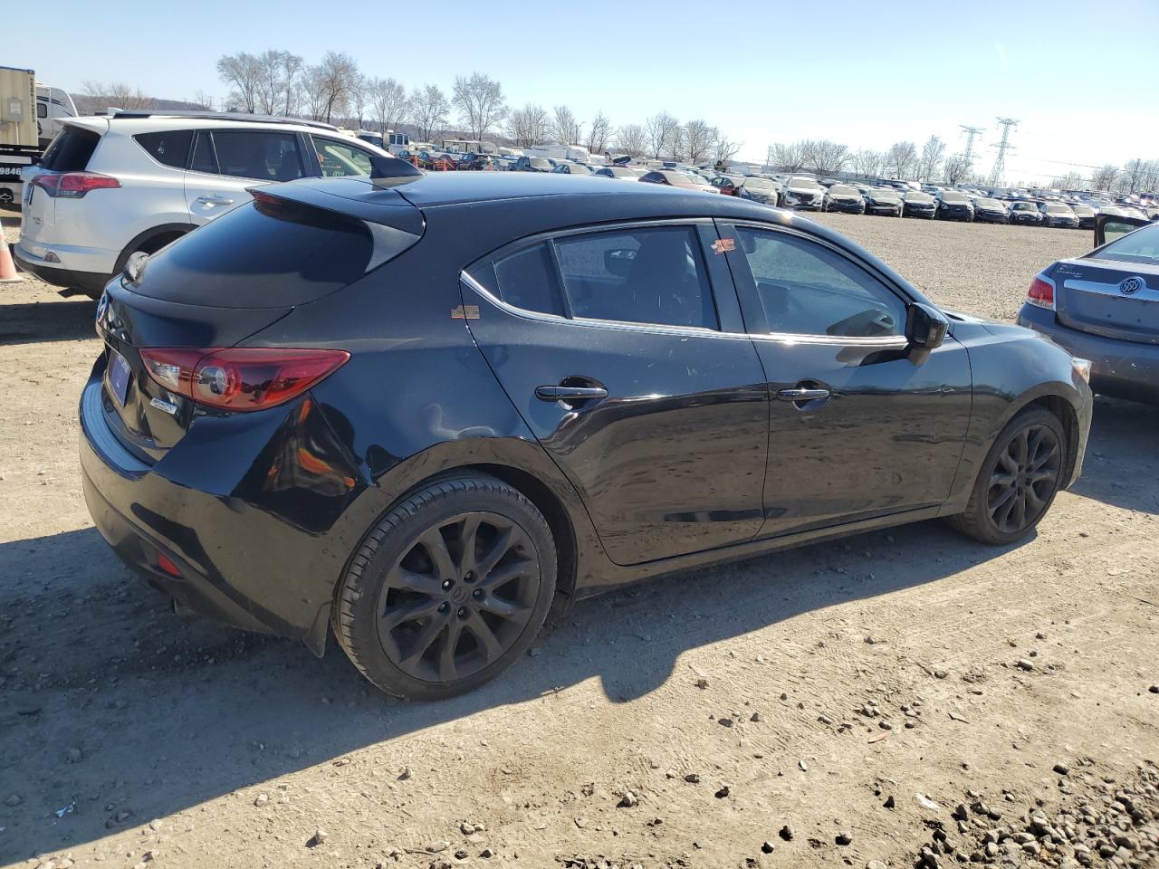 Photo 2 VIN: JM1BM1M30F1235864 - MAZDA 3 