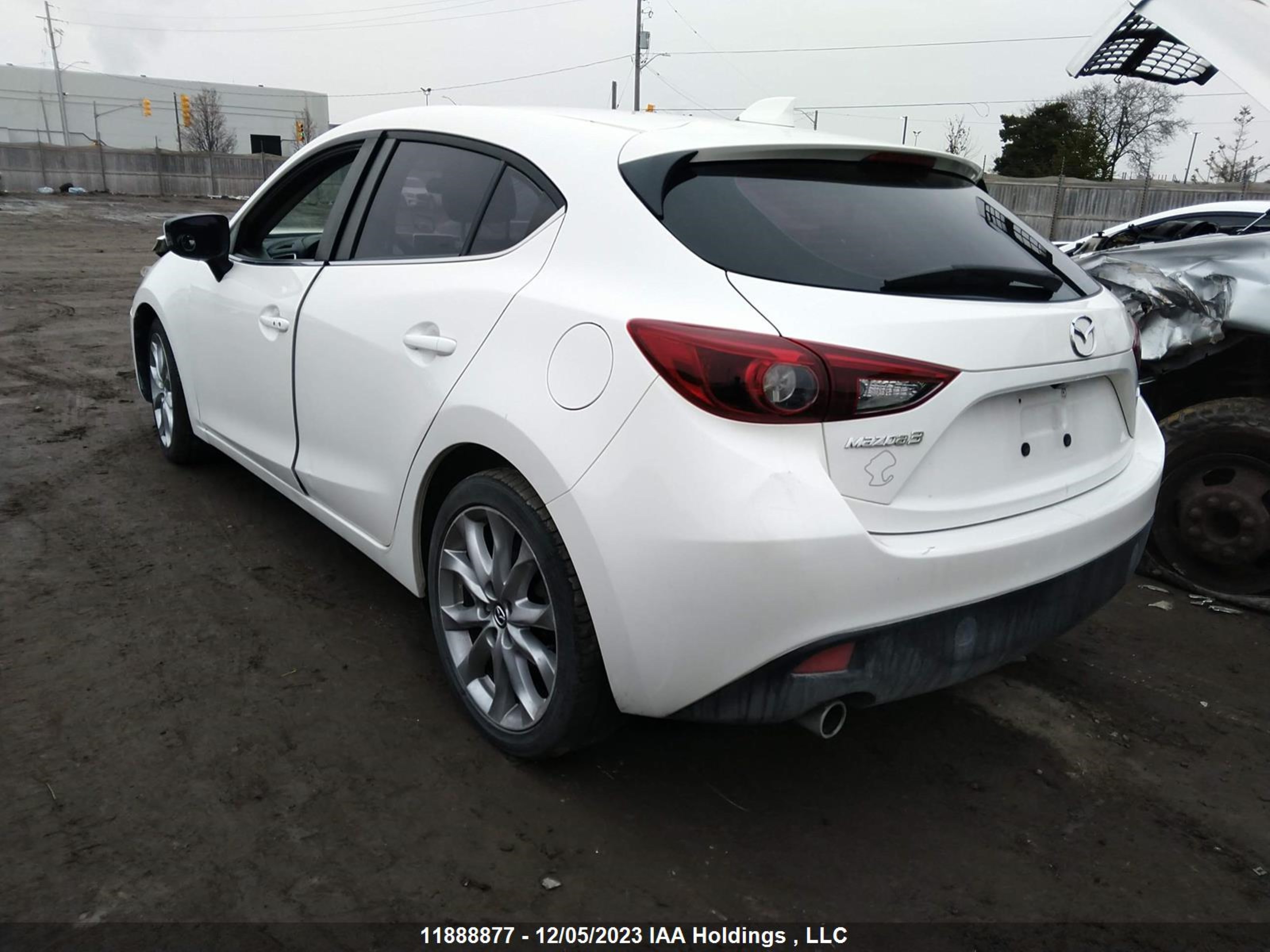 Photo 2 VIN: JM1BM1M36E1172168 - MAZDA 3 