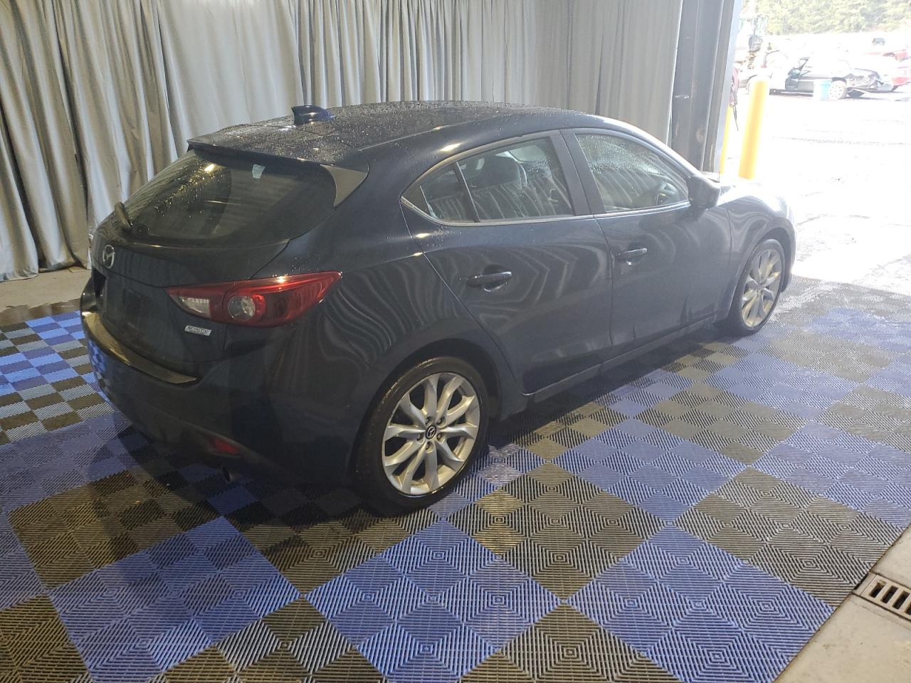 Photo 2 VIN: JM1BM1M37E1107328 - MAZDA 3 