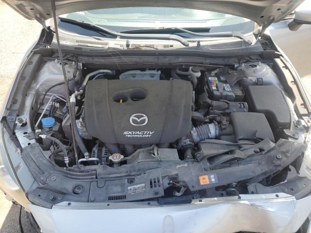 Photo 10 VIN: JM1BM1N7XG1341709 - MAZDA 3 