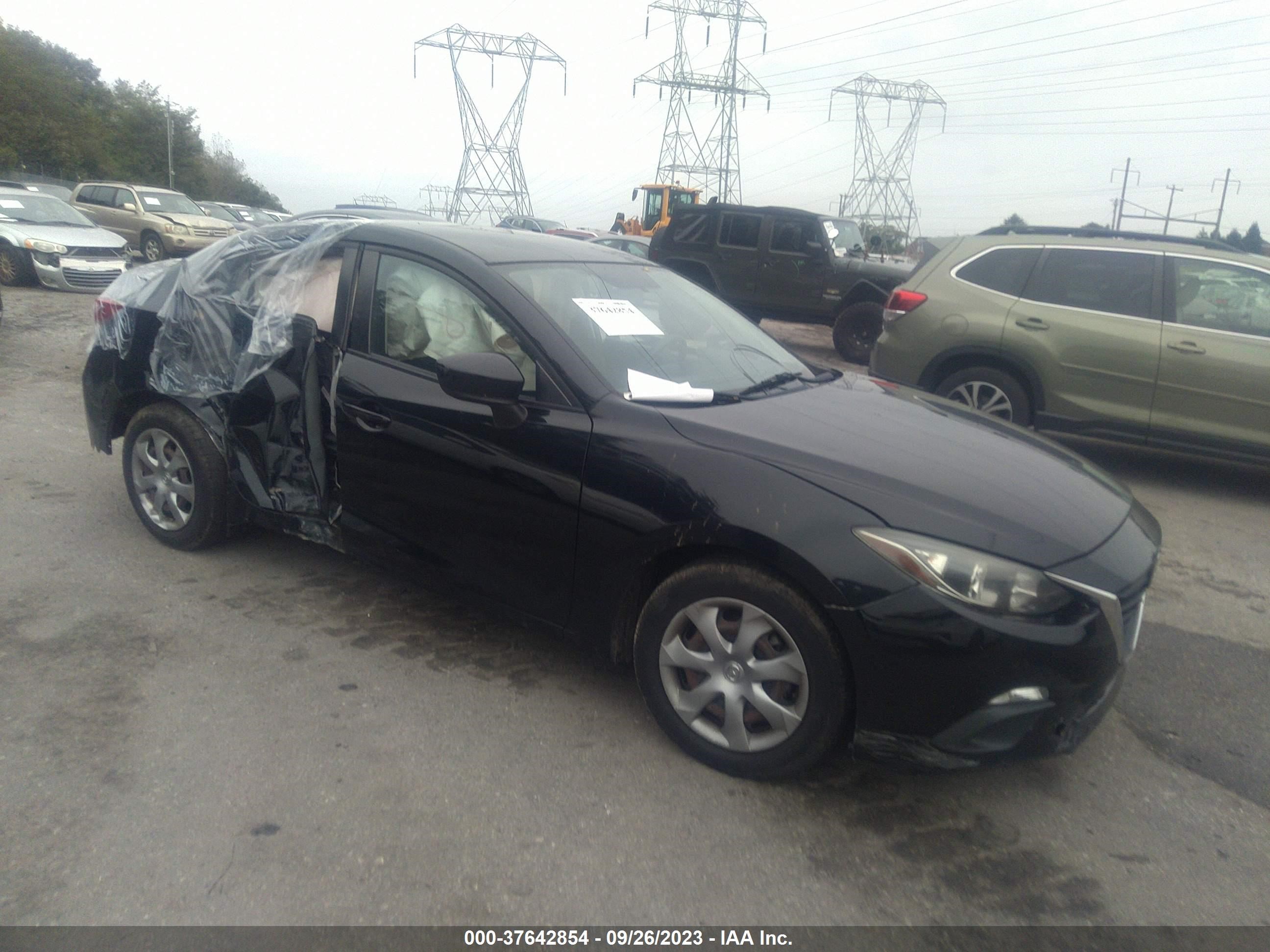 Photo 0 VIN: JM1BM1T70F1245122 - MAZDA 3 