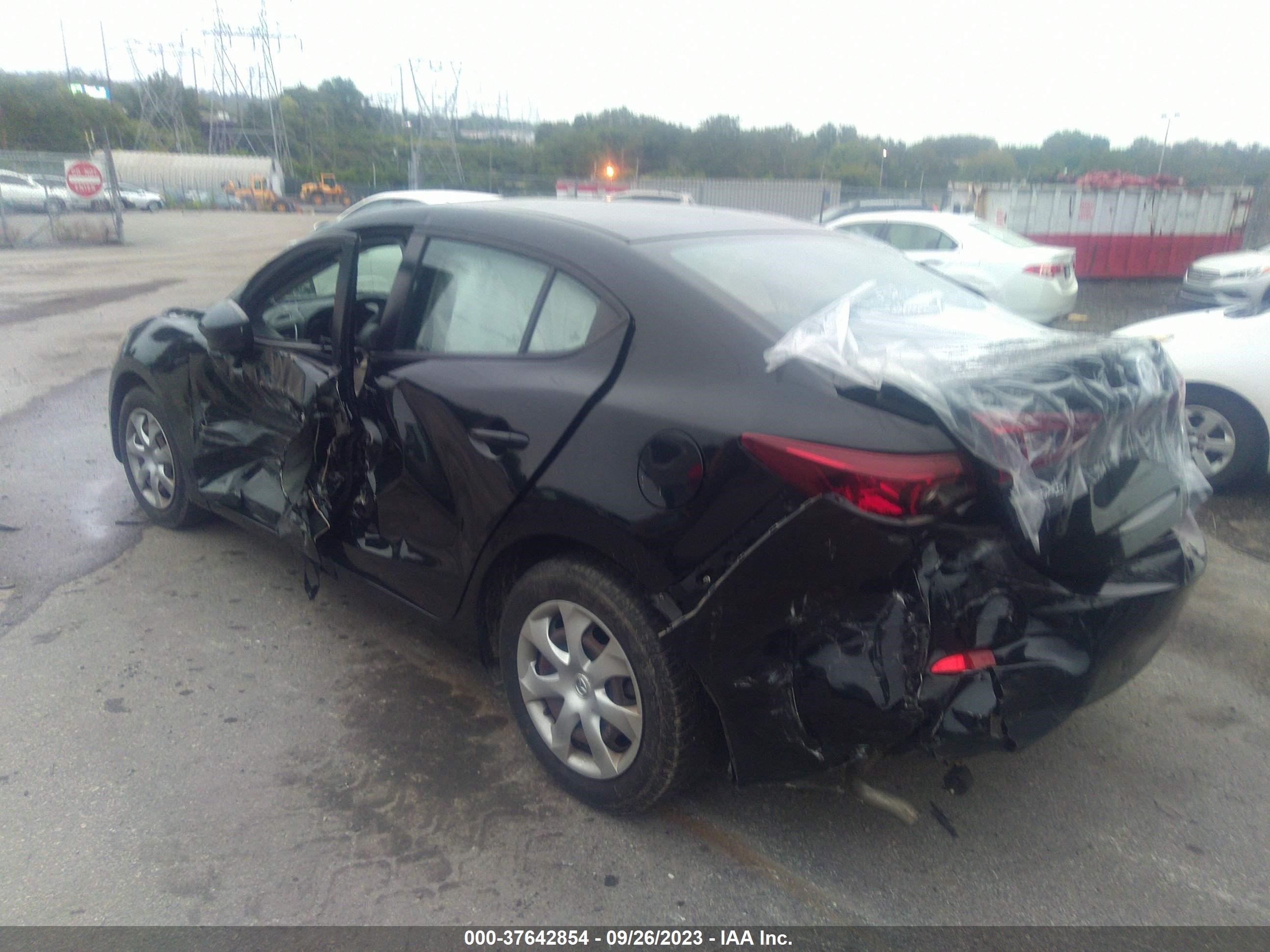 Photo 2 VIN: JM1BM1T70F1245122 - MAZDA 3 