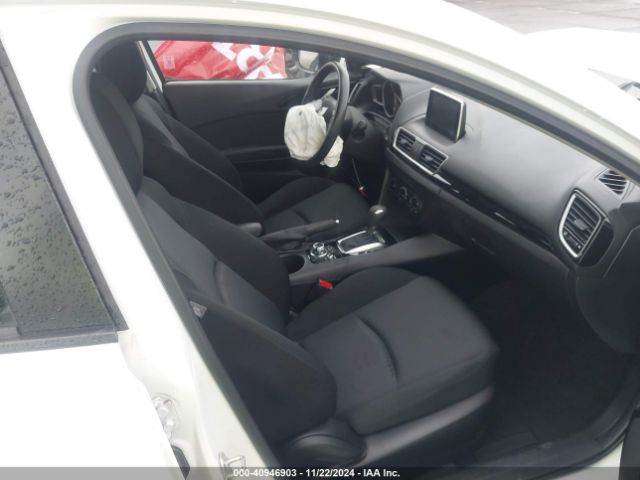 Photo 4 VIN: JM1BM1T71G1311047 - MAZDA MAZDA3 