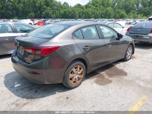 Photo 3 VIN: JM1BM1T72G1318671 - MAZDA MAZDA3 