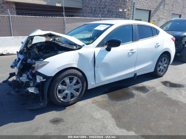 Photo 1 VIN: JM1BM1T73F1261220 - MAZDA MAZDA3 