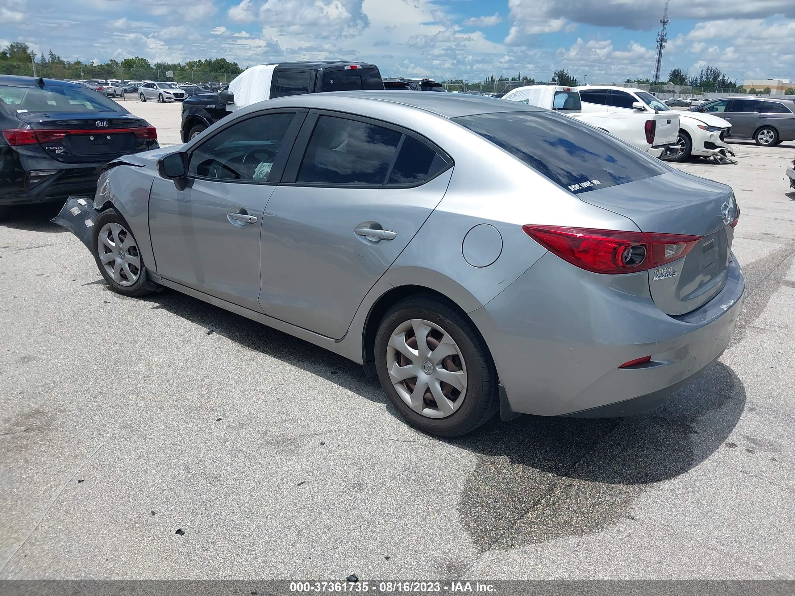 Photo 2 VIN: JM1BM1T74G1299458 - MAZDA 3 