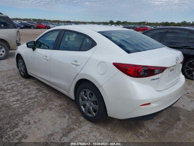 Photo 2 VIN: JM1BM1T75G1341622 - MAZDA MAZDA3 