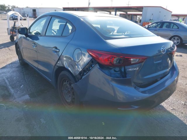 Photo 2 VIN: JM1BM1T76G1312033 - MAZDA MAZDA3 