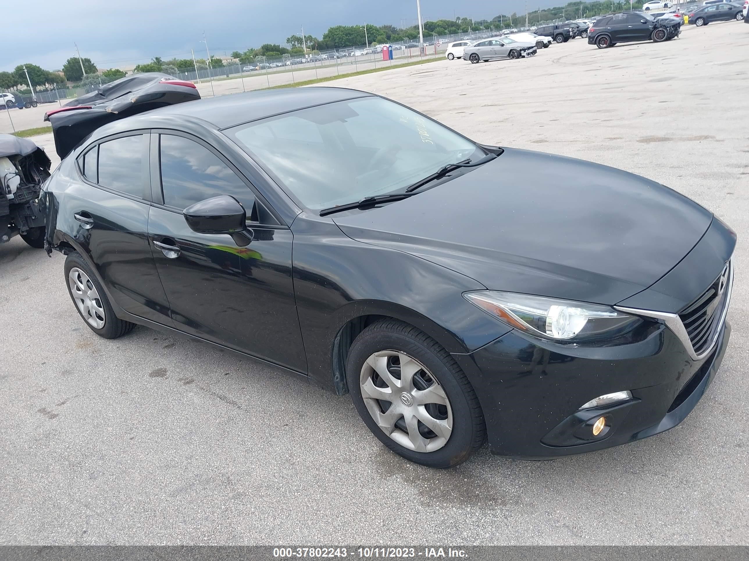 Photo 0 VIN: JM1BM1T77E1136543 - MAZDA 3 