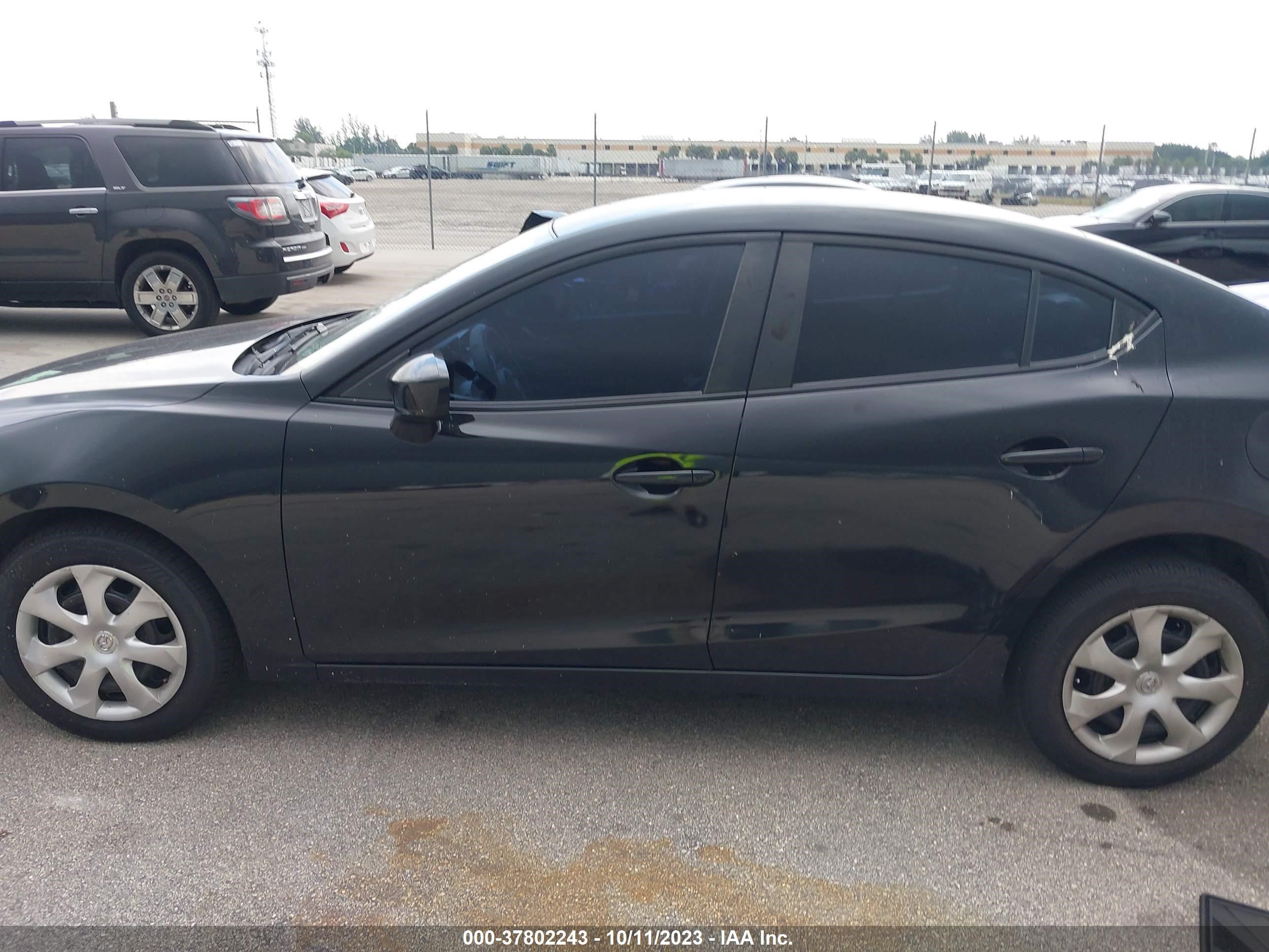 Photo 13 VIN: JM1BM1T77E1136543 - MAZDA 3 