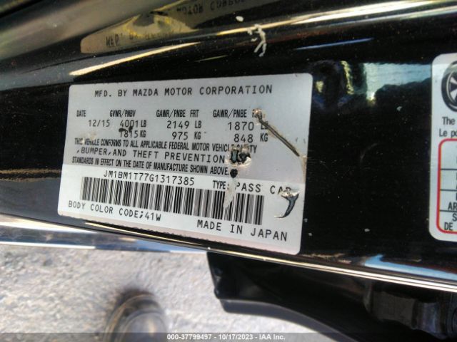 Photo 8 VIN: JM1BM1T77G1317385 - MAZDA MAZDA3 