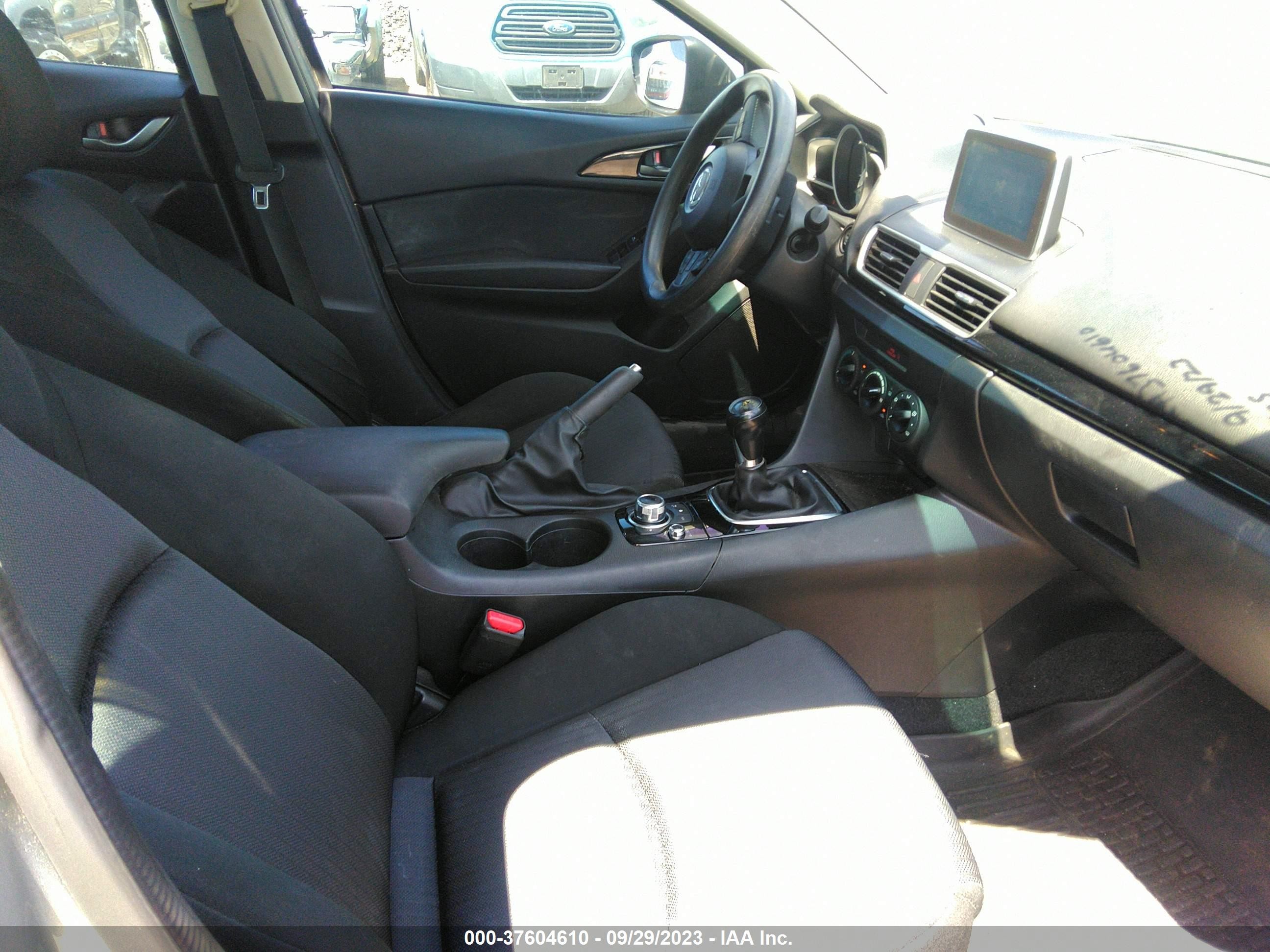 Photo 4 VIN: JM1BM1T78G1288706 - MAZDA 3 