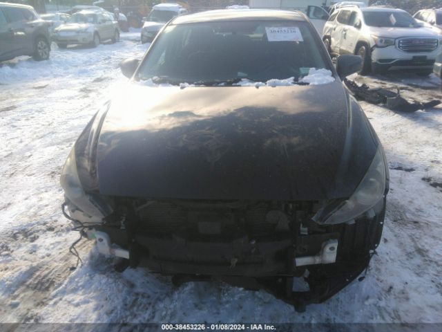 Photo 5 VIN: JM1BM1T7XE1132972 - MAZDA MAZDA3 