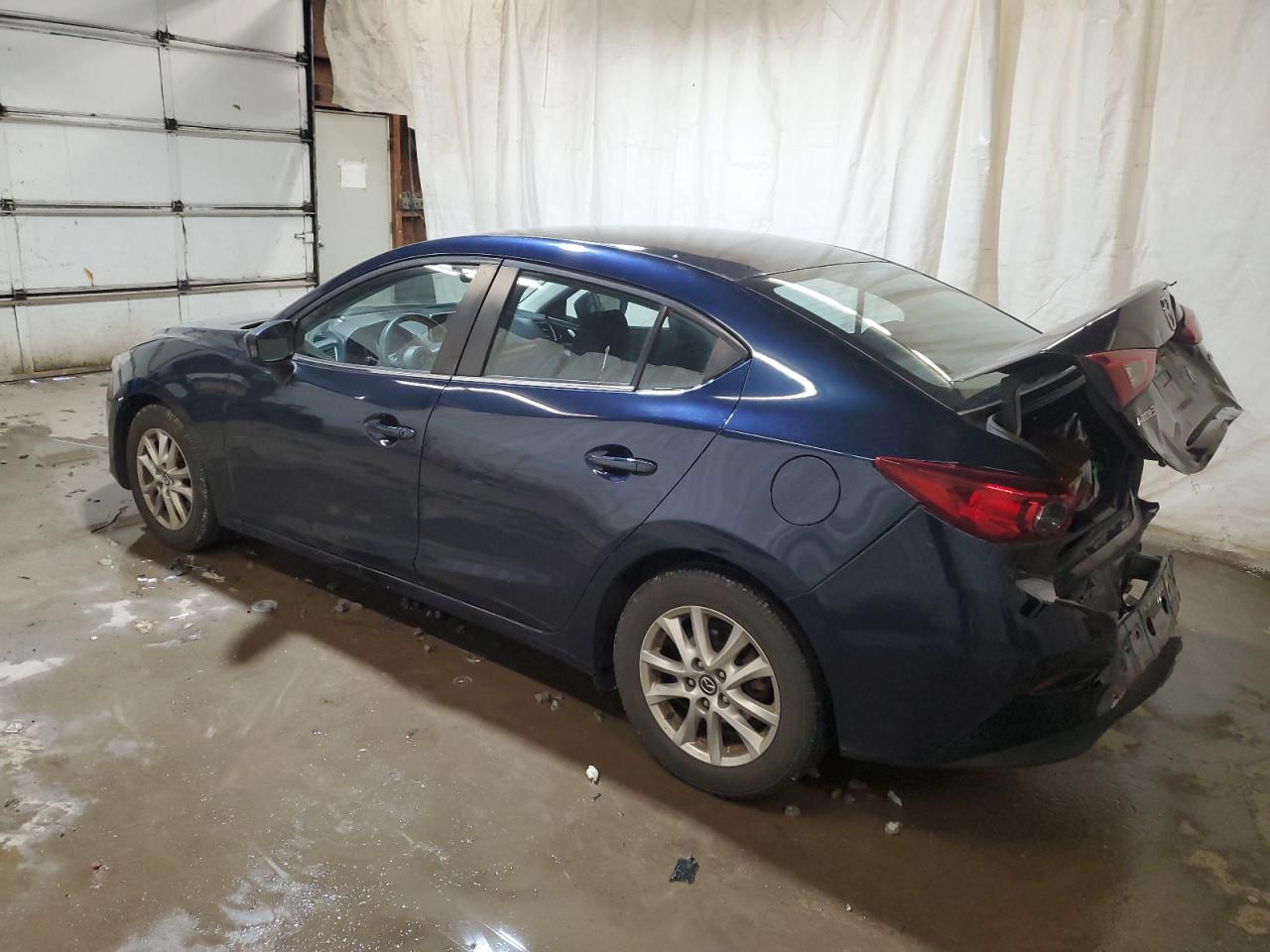 Photo 1 VIN: JM1BM1U70G1315167 - MAZDA 3 