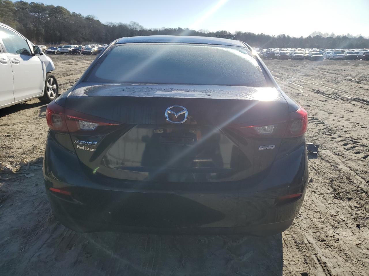 Photo 5 VIN: JM1BM1U71E1158388 - MAZDA 3 