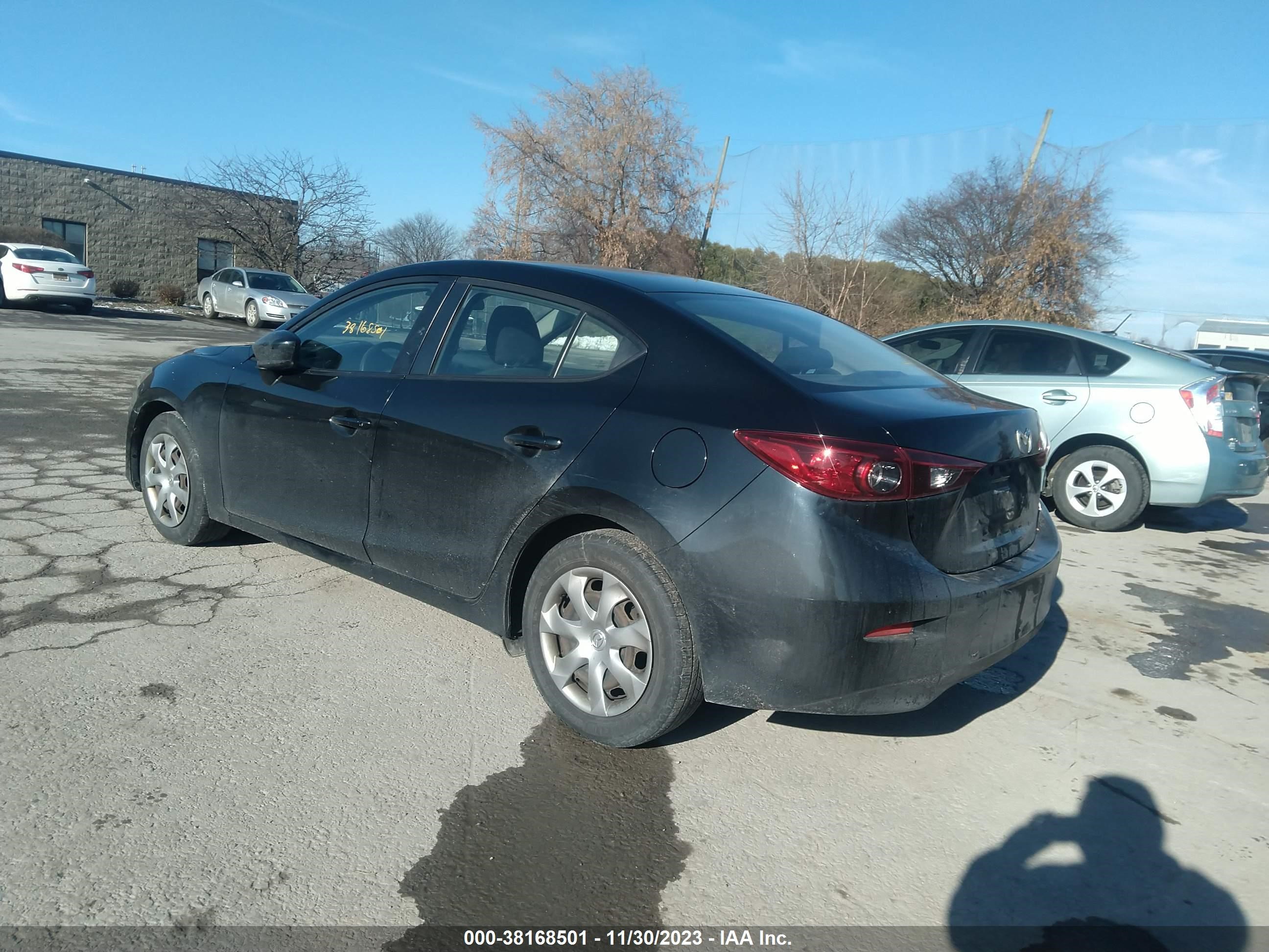 Photo 2 VIN: JM1BM1U75E1185562 - MAZDA 3 