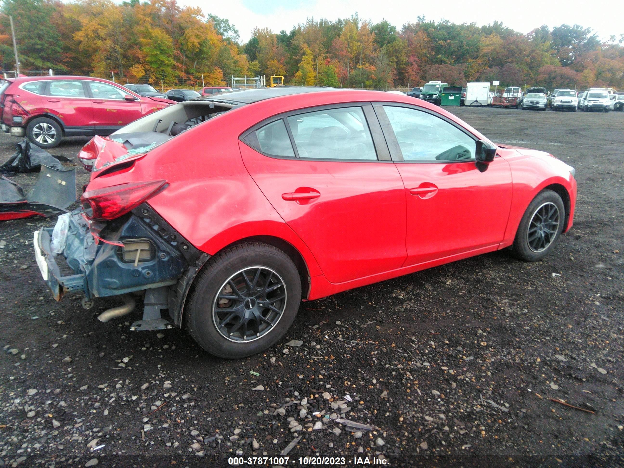 Photo 3 VIN: JM1BM1U78E1155679 - MAZDA 3 