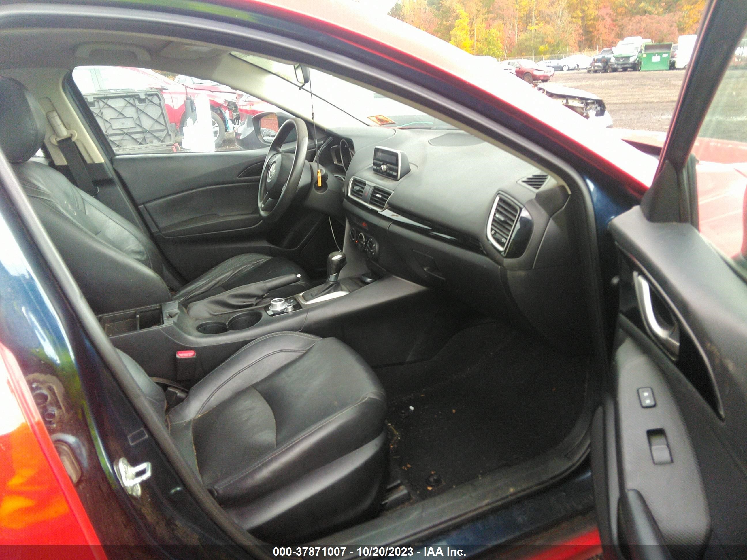 Photo 4 VIN: JM1BM1U78E1155679 - MAZDA 3 