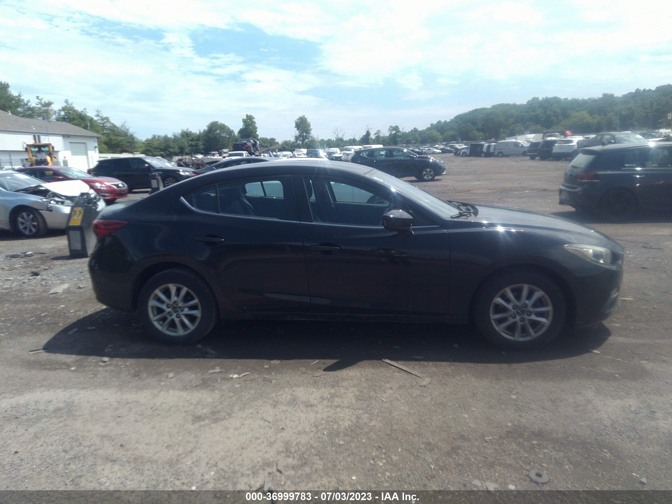 Photo 12 VIN: JM1BM1U78G1346716 - MAZDA 3 