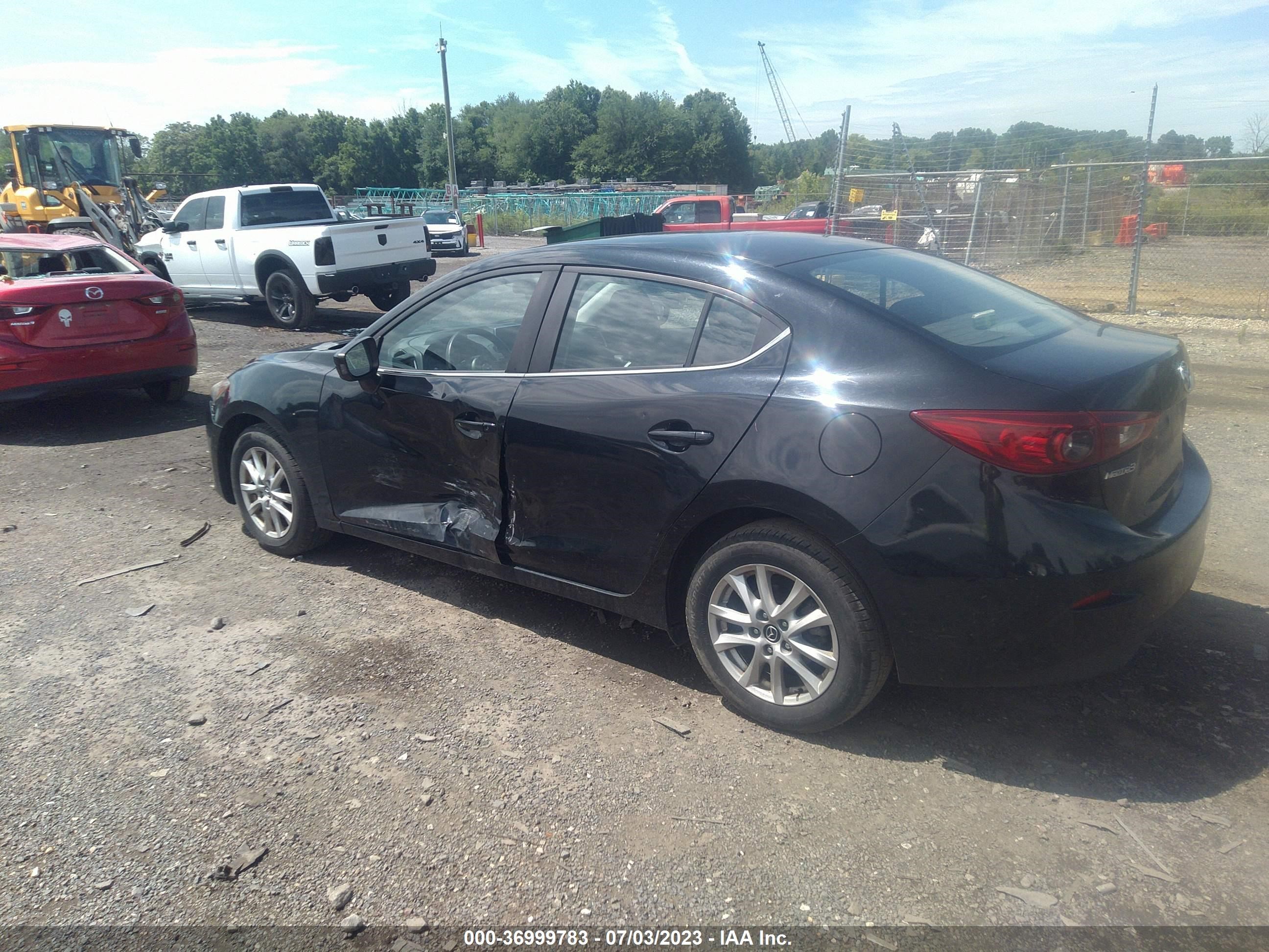 Photo 2 VIN: JM1BM1U78G1346716 - MAZDA 3 