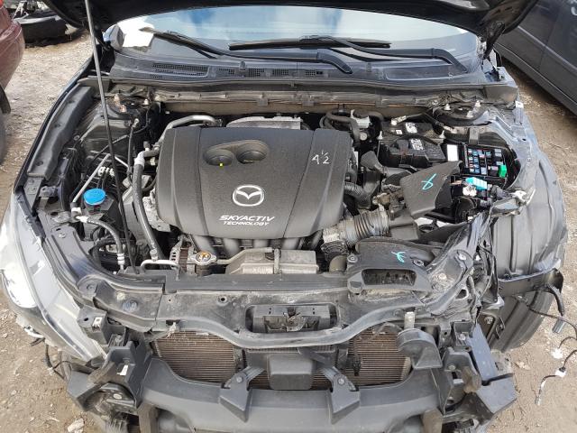 Photo 6 VIN: JM1BM1U7XG1284753 - MAZDA 3 