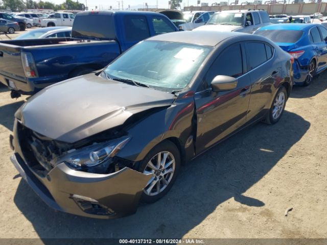 Photo 1 VIN: JM1BM1U7XG1294943 - MAZDA MAZDA3 