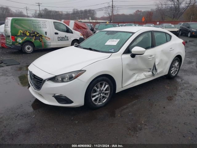 Photo 1 VIN: JM1BM1U7XG1309599 - MAZDA MAZDA3 