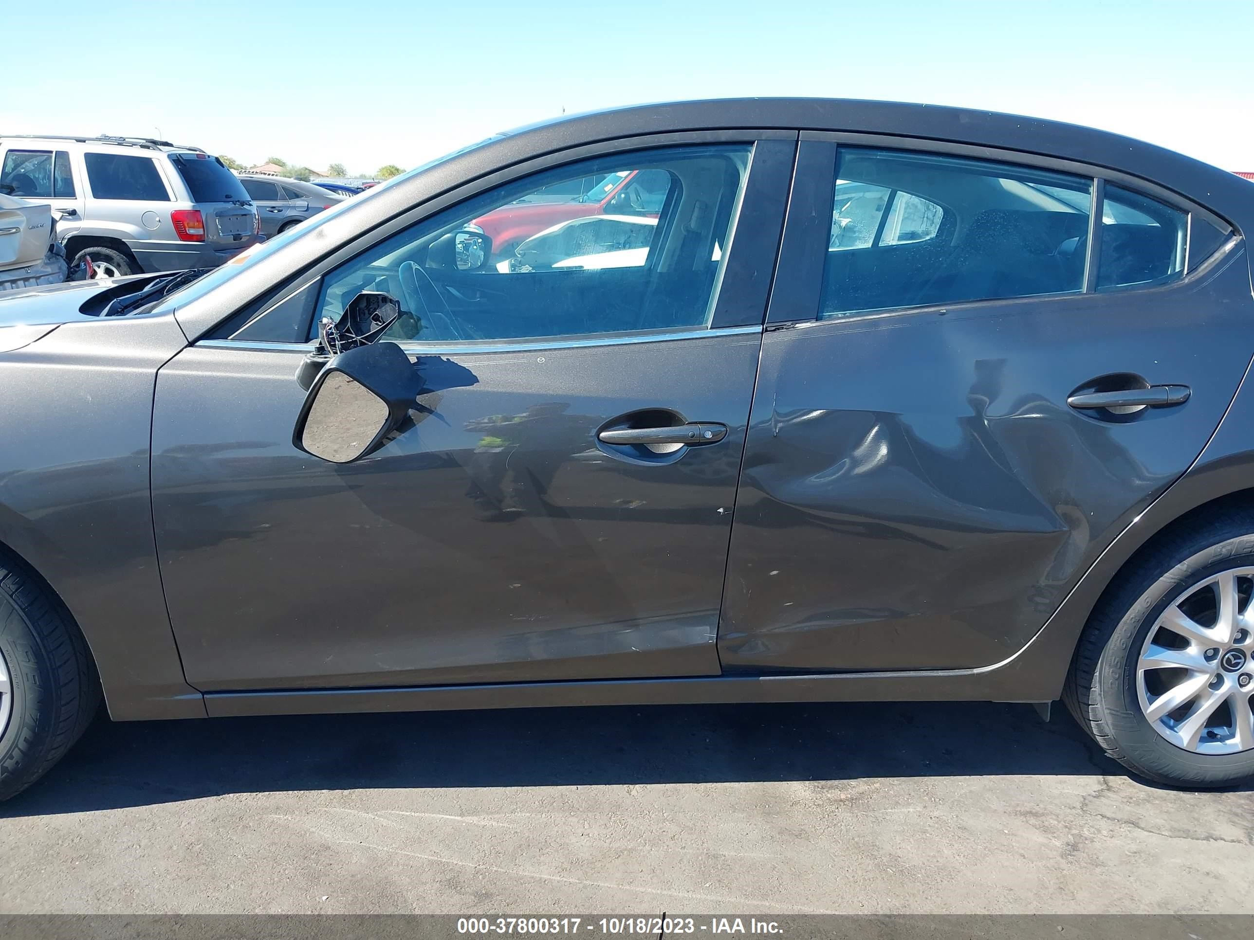 Photo 13 VIN: JM1BM1V71E1159524 - MAZDA 3 