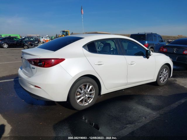 Photo 3 VIN: JM1BM1V72F1220672 - MAZDA MAZDA3 