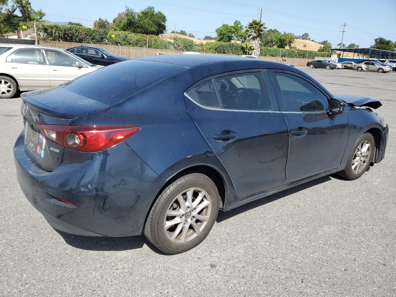 Photo 2 VIN: JM1BM1V73E1114262 - MAZDA 3 