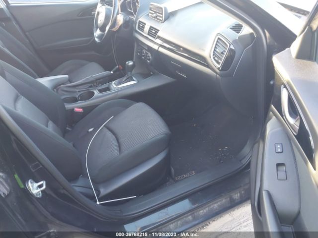 Photo 4 VIN: JM1BM1V74E1114500 - MAZDA MAZDA3 