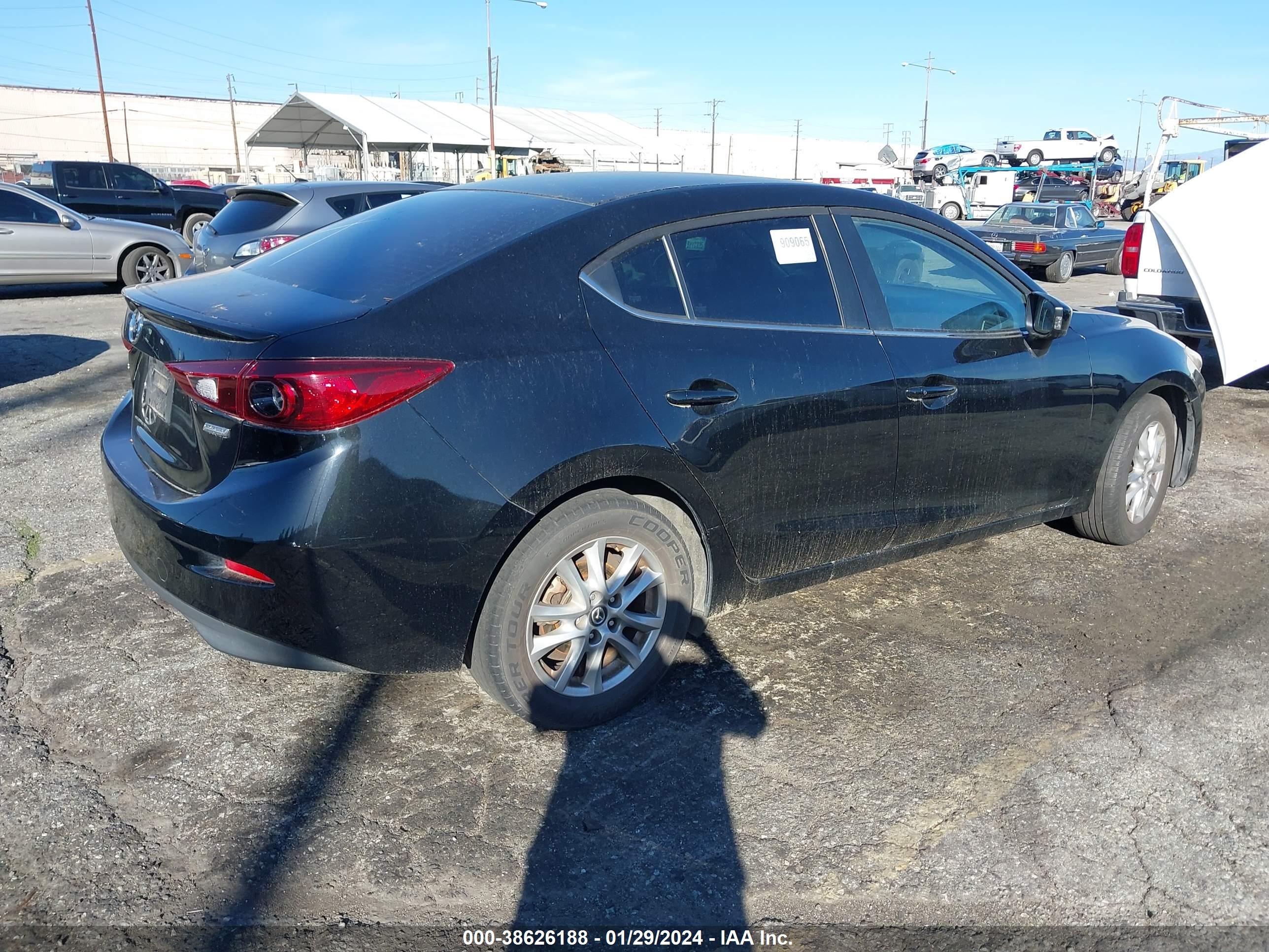 Photo 3 VIN: JM1BM1V77E1158488 - MAZDA 3 