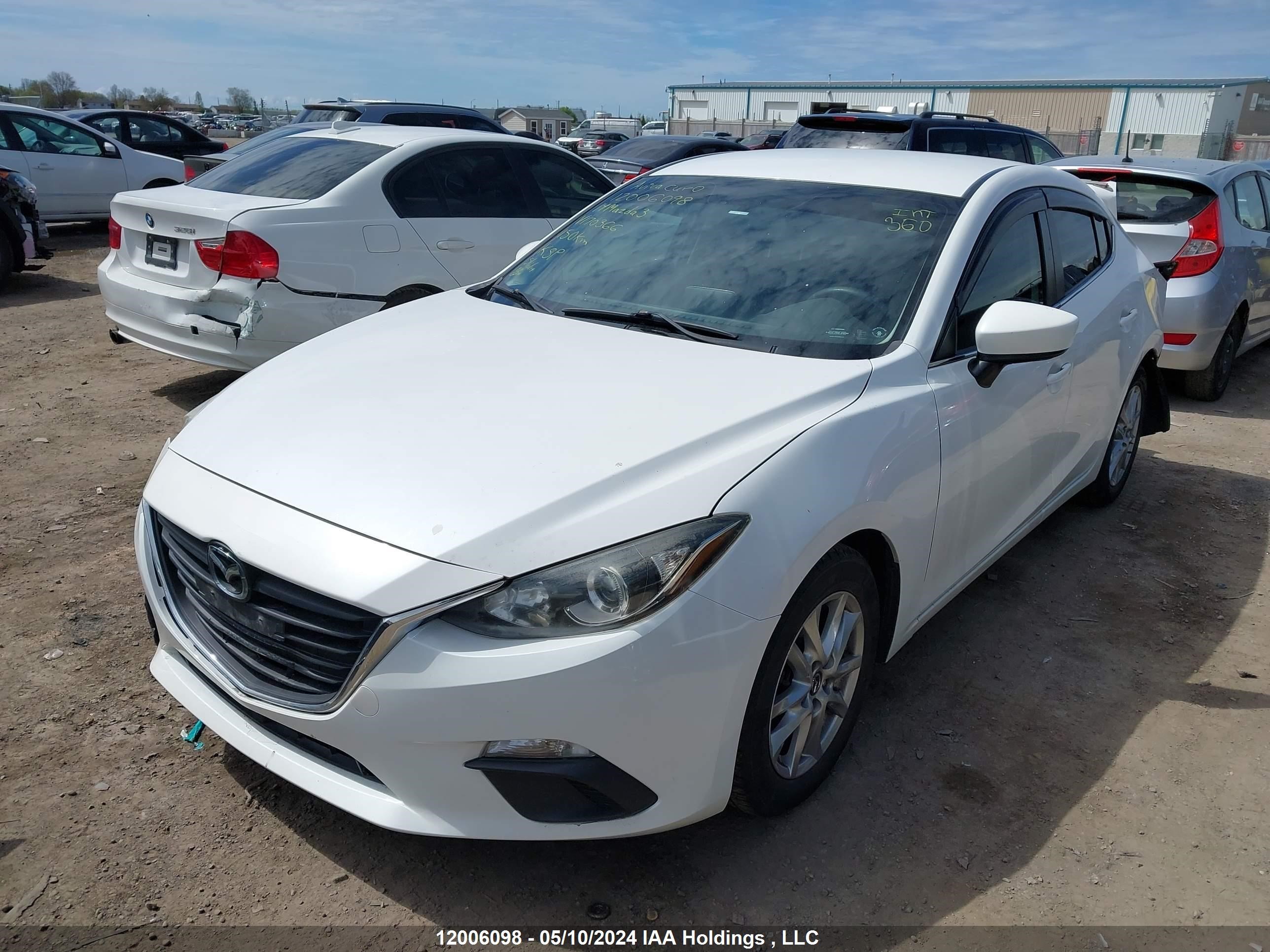 Photo 1 VIN: JM1BM1V79E1170366 - MAZDA 3 