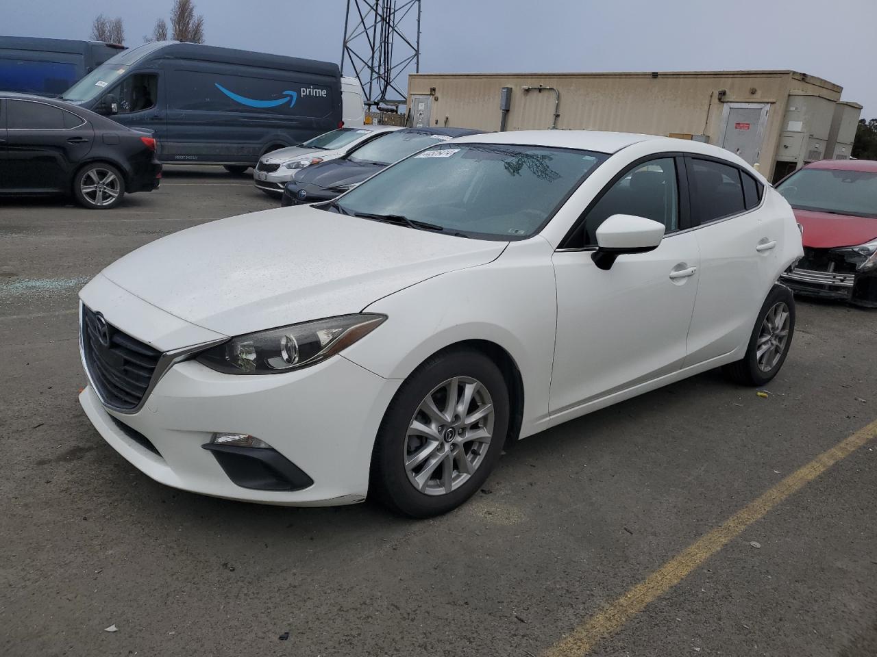 Photo 0 VIN: JM1BM1V7XE1181540 - MAZDA 3 