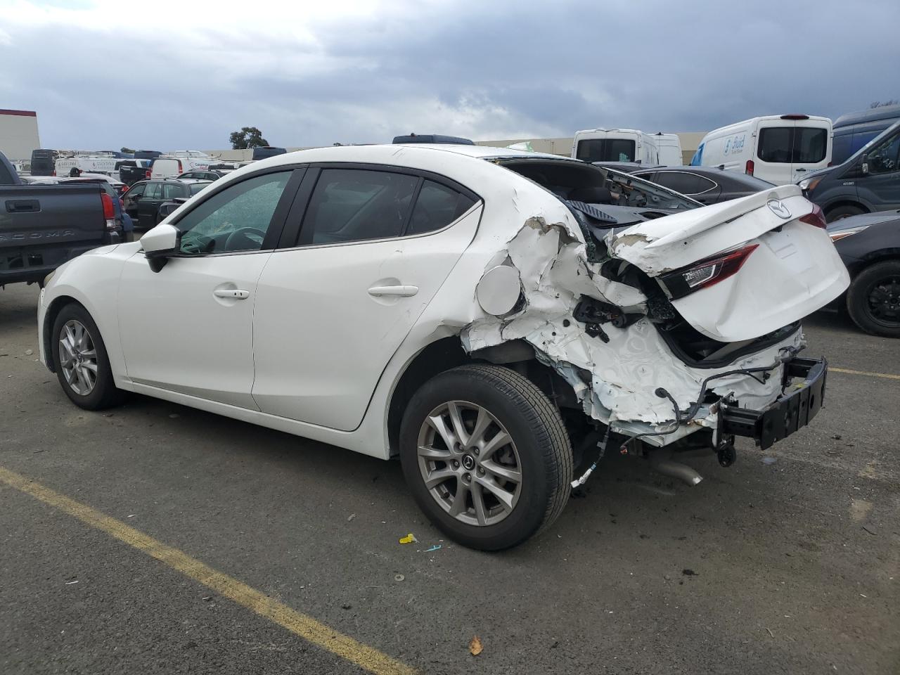 Photo 1 VIN: JM1BM1V7XE1181540 - MAZDA 3 