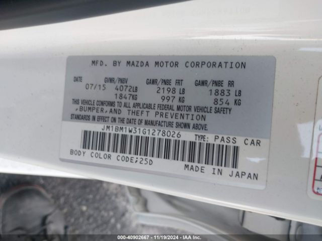 Photo 8 VIN: JM1BM1W31G1278026 - MAZDA MAZDA3 