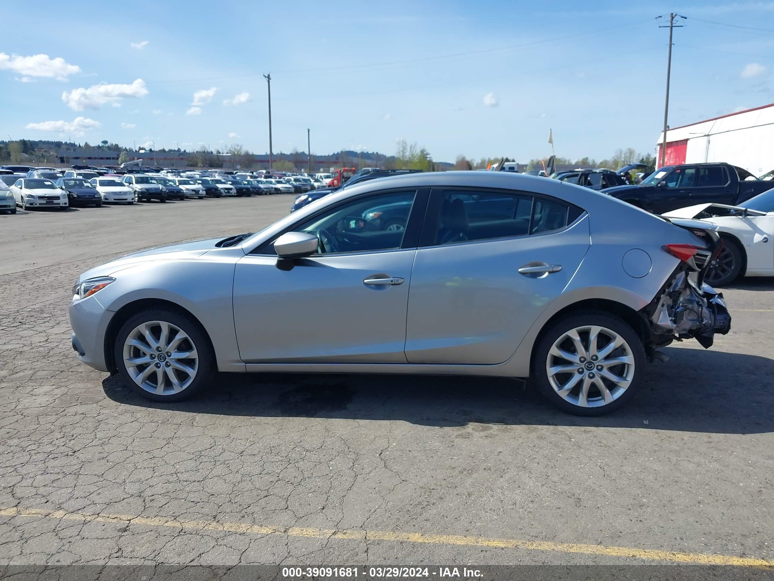 Photo 13 VIN: JM1BM1W35E1150742 - MAZDA 3 