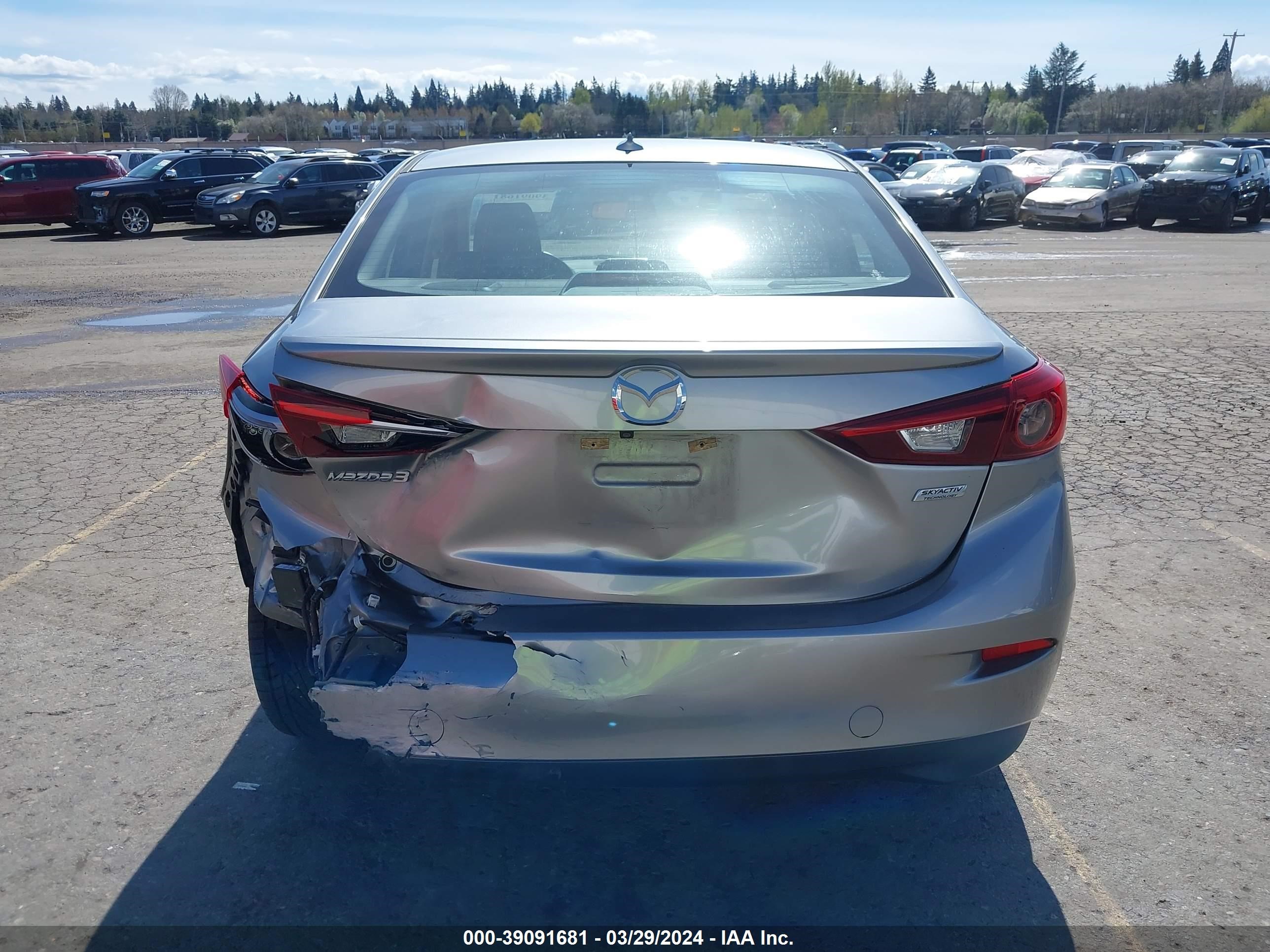 Photo 15 VIN: JM1BM1W35E1150742 - MAZDA 3 