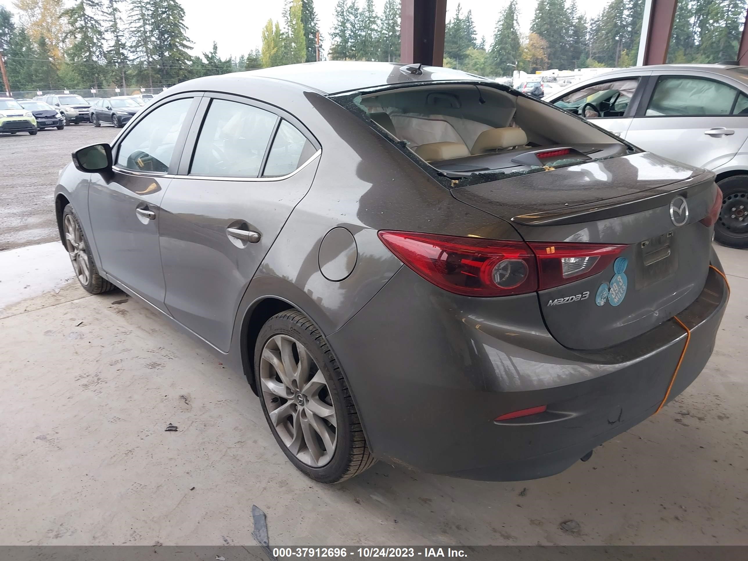 Photo 2 VIN: JM1BM1W35E1170280 - MAZDA 3 