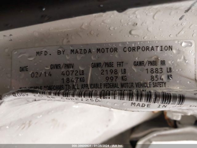 Photo 8 VIN: JM1BM1W3XE1181873 - MAZDA MAZDA3 