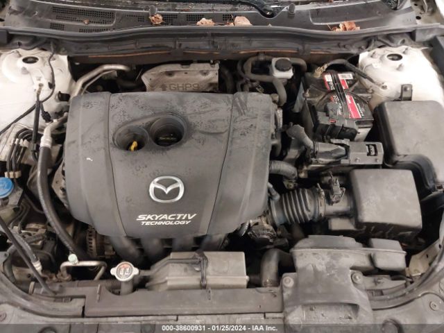 Photo 9 VIN: JM1BM1W3XE1181873 - MAZDA MAZDA3 