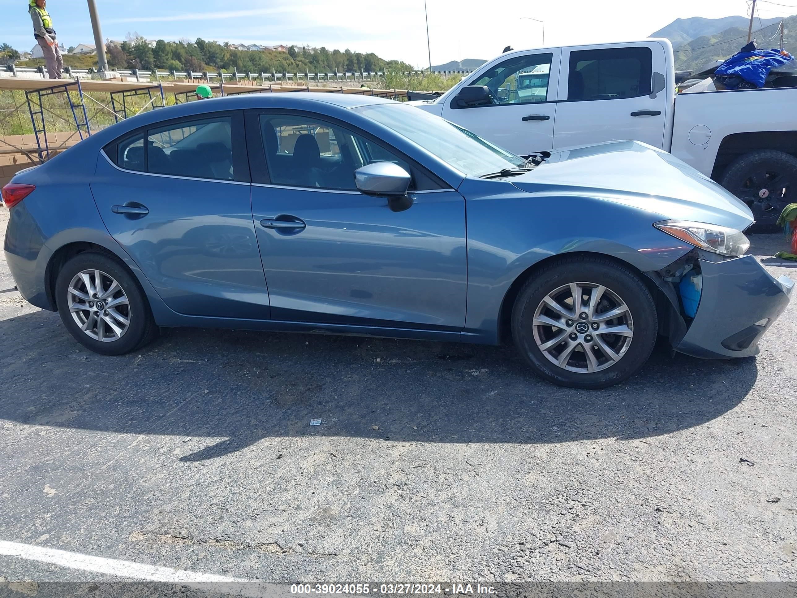 Photo 12 VIN: JM1BM1W73G1348564 - MAZDA 3 