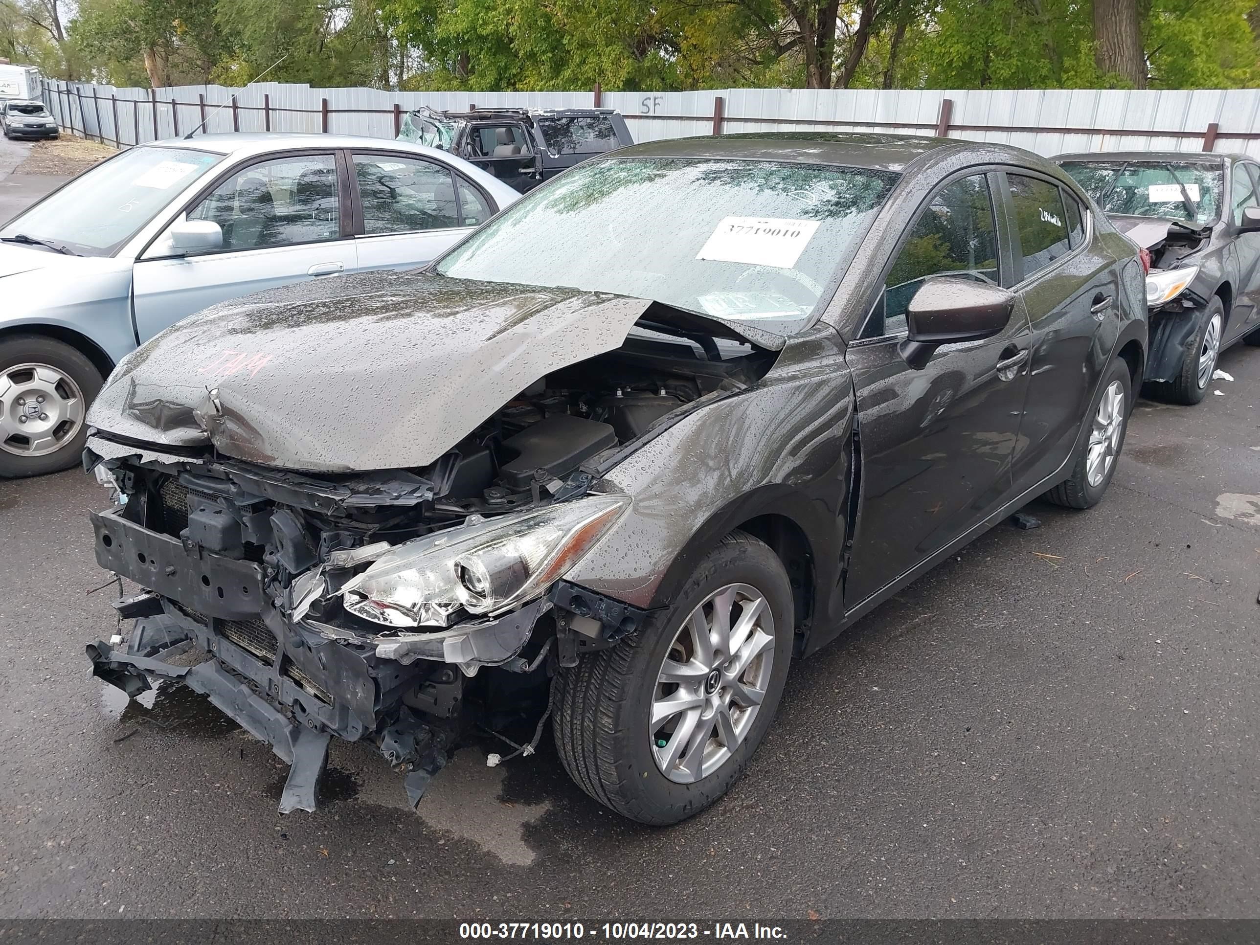 Photo 1 VIN: JM1BM1W76E1129532 - MAZDA 3 