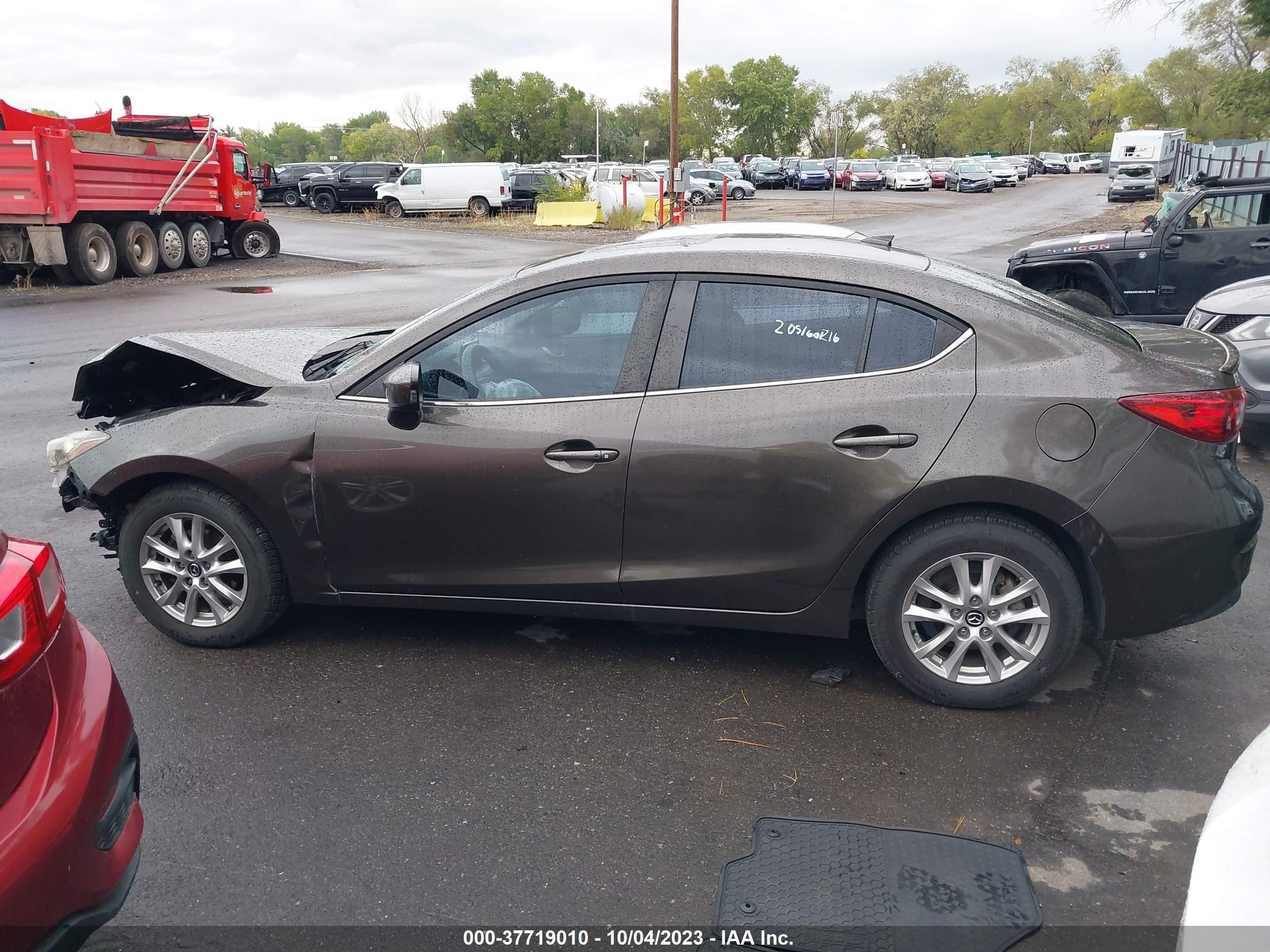 Photo 13 VIN: JM1BM1W76E1129532 - MAZDA 3 